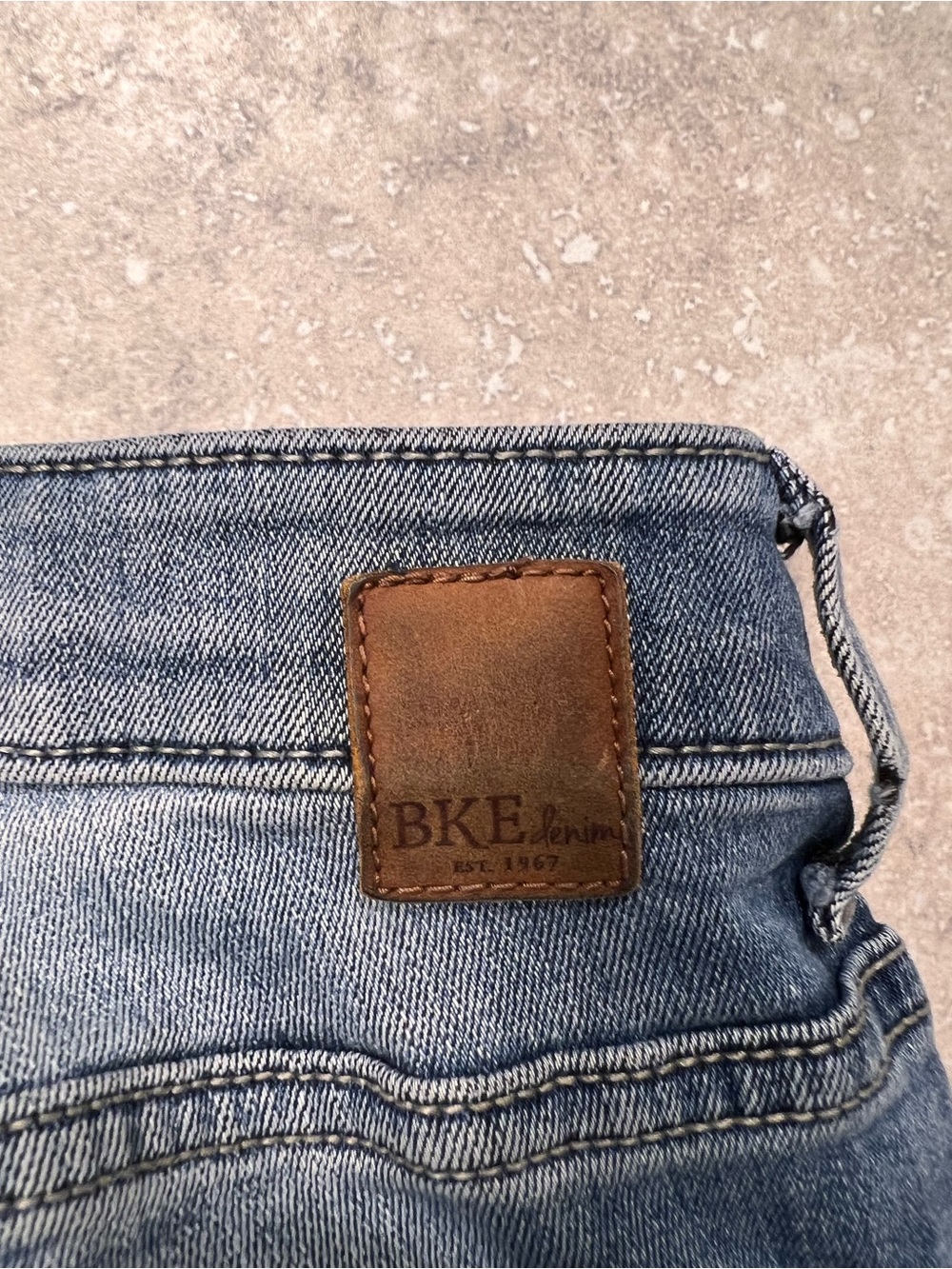 BKE Stella Skinny Jeans Women’s 29x29.5 | Light Wash Stretch Denim Buckle